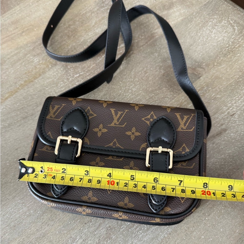 Purse - Picture 5 of 6